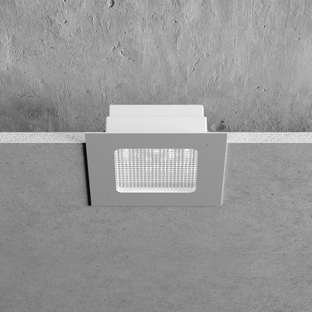 Geniled_Tetris_In_100x100_Microprism_White_06_image1