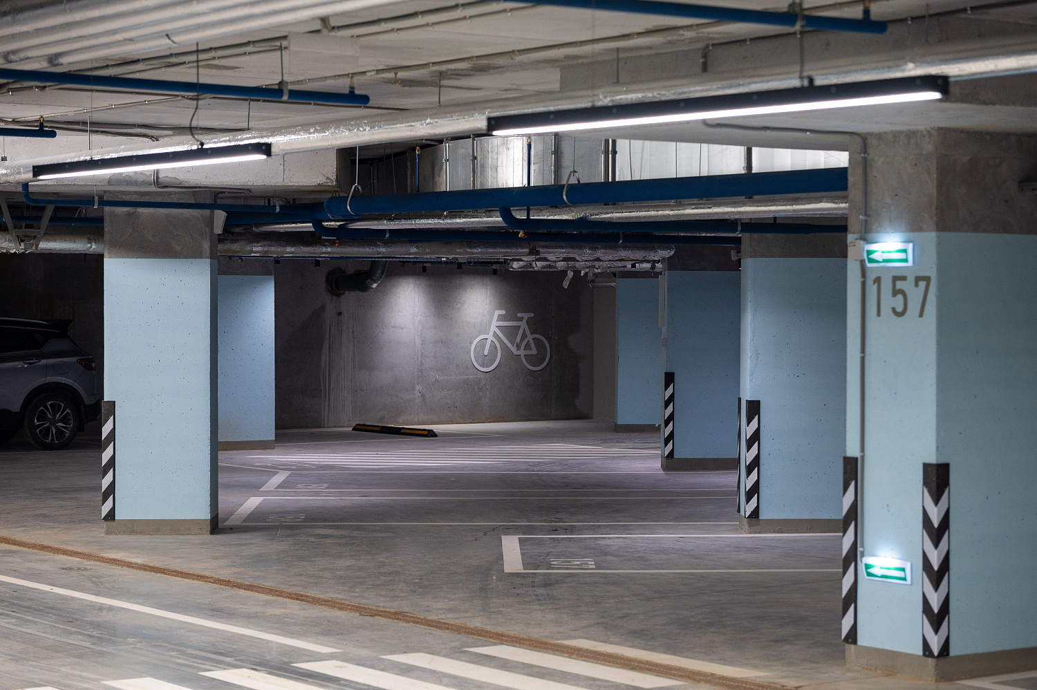 Парковка ЖК "Сибирский сад" в Екатеринбурге Парковка ЖК "Сибирский сад" в Екатеринбурге