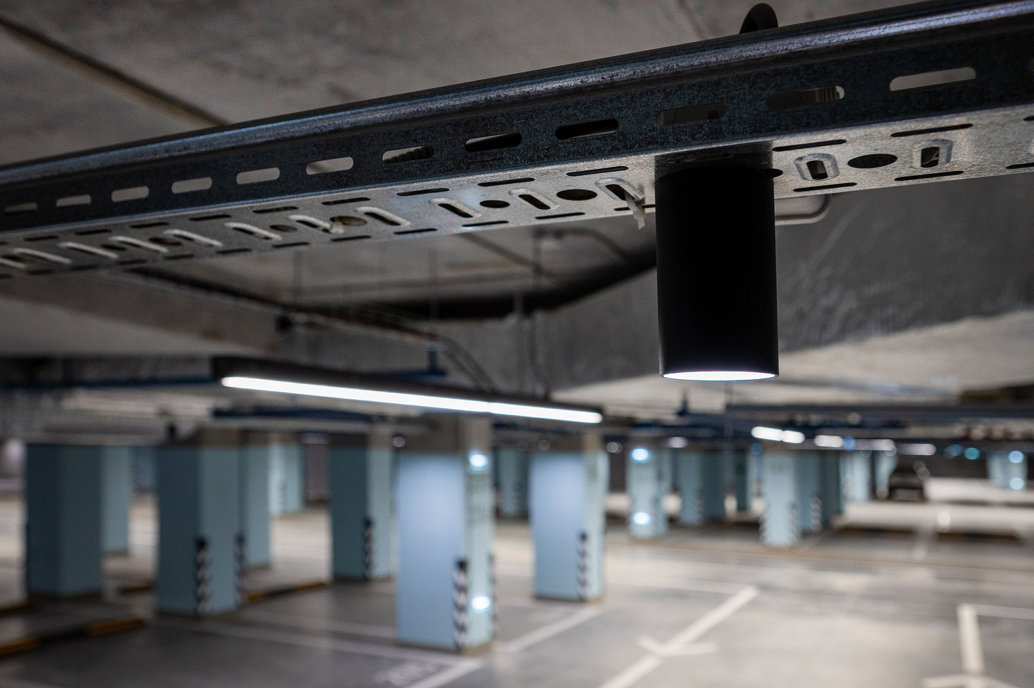 Парковка ЖК "Сибирский сад" в Екатеринбурге Парковка ЖК "Сибирский сад" в Екатеринбурге